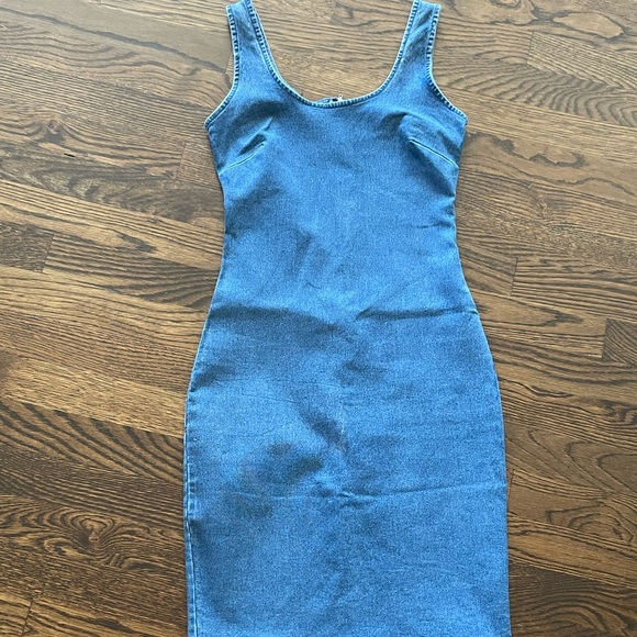Denim dress - Picture 2 of 5